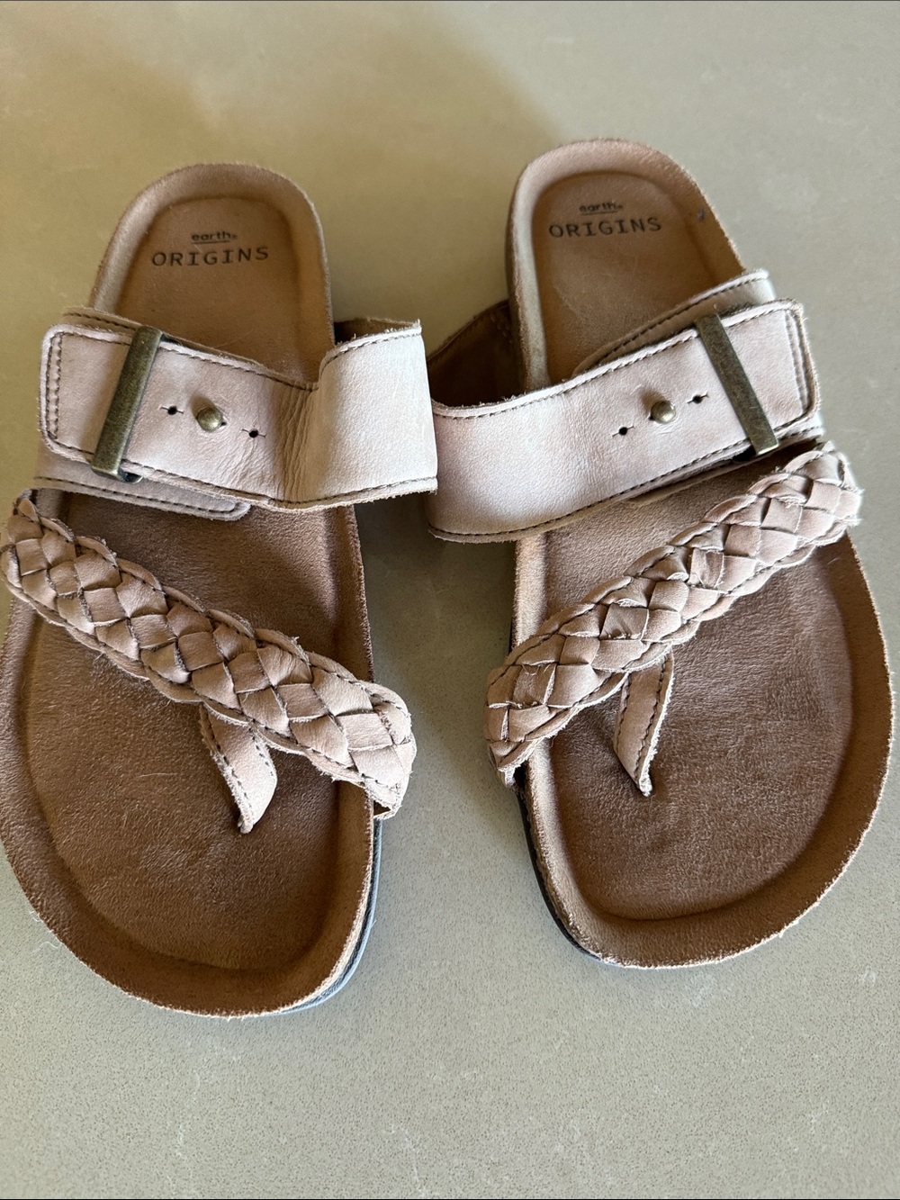 NWOT Earth Origins Women’s Onida Sandal I Slip-On Leather Sandals w Arch Support